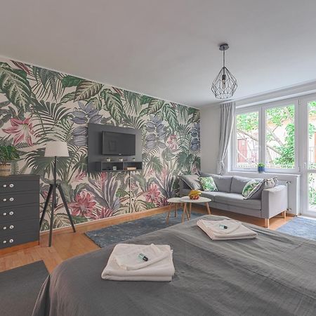 Peaceful Apartment Near Buda Castle And Chain Bridge Будапеща Екстериор снимка